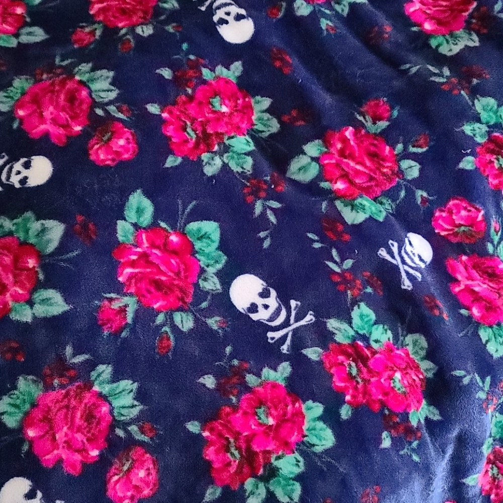 Throw blanket